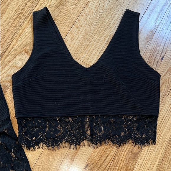 Women’s Black Forever 21 Medium 2pc Skirt and Tank Top Lace Set - Picture 6 of 8